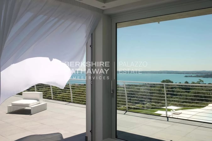 Apartment in Padenghe sul Garda - view 1