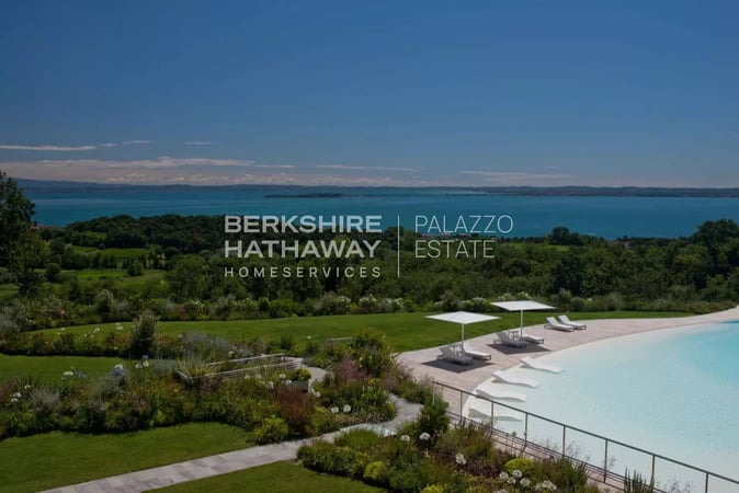 Apartment in Padenghe sul Garda - view 1