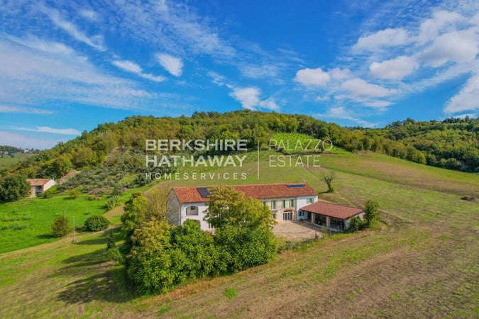 Villa in Ozzano Monferrato - view 1