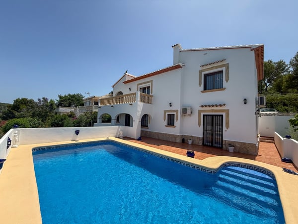 Villa in Orba - view 1