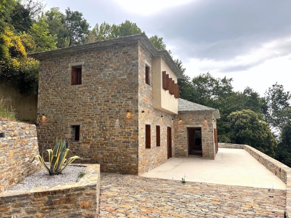 Villa in Vyzitsa - view 1