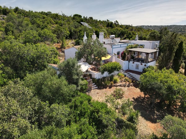 Villa in Torres de Apra - view 1