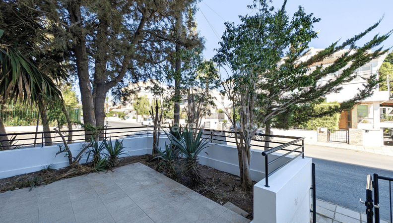 Apartment in Agios Dimitrios - view 1