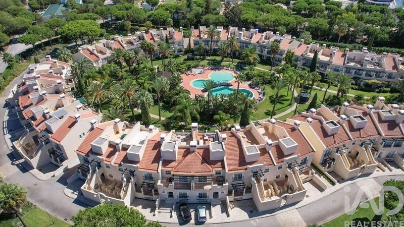 Apartment in Quarteira - view 1