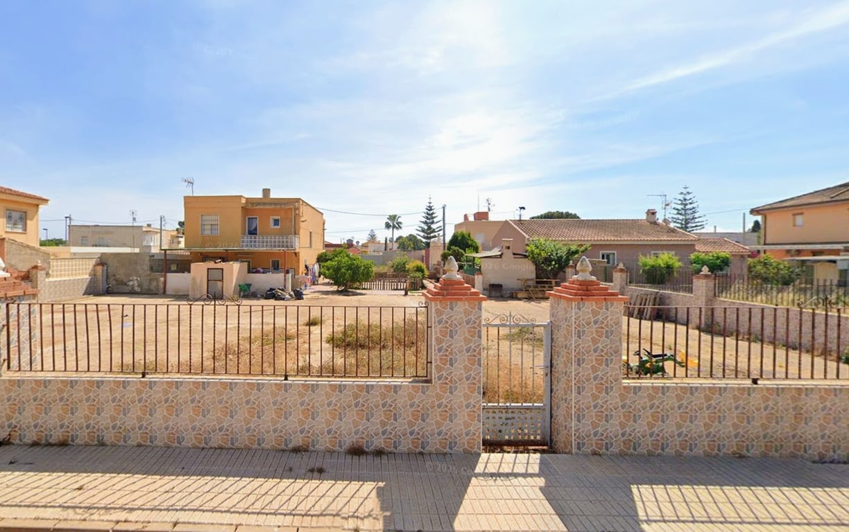 Land in Los Urrutias