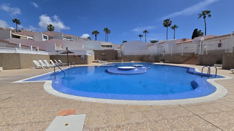 Apartment in San Eugenio - view 1