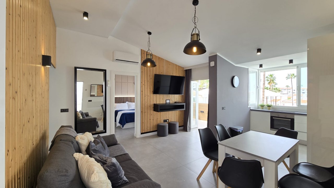 Apartment in San Eugenio - Image 2