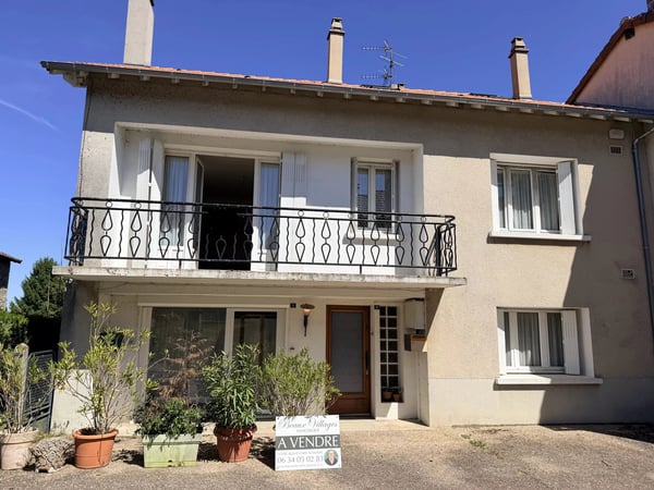 House in Nouic - view 1