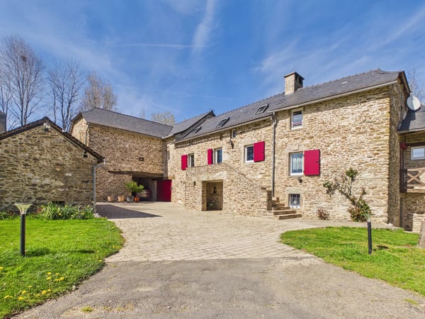 House in La Salvetat-Peyrales - view 1