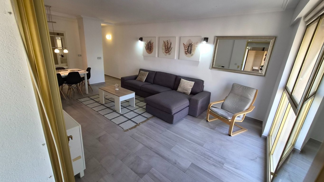 Apartment in Torrevieja - Image 2