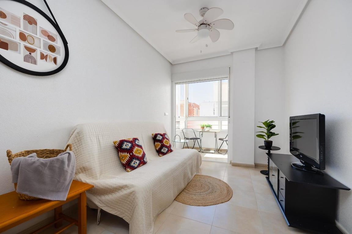 Penthouse in Torrevieja - Image 2
