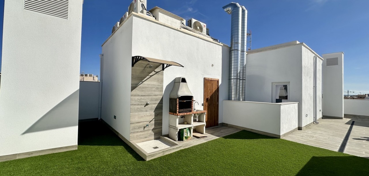 Apartment in Torrevieja - Image 3