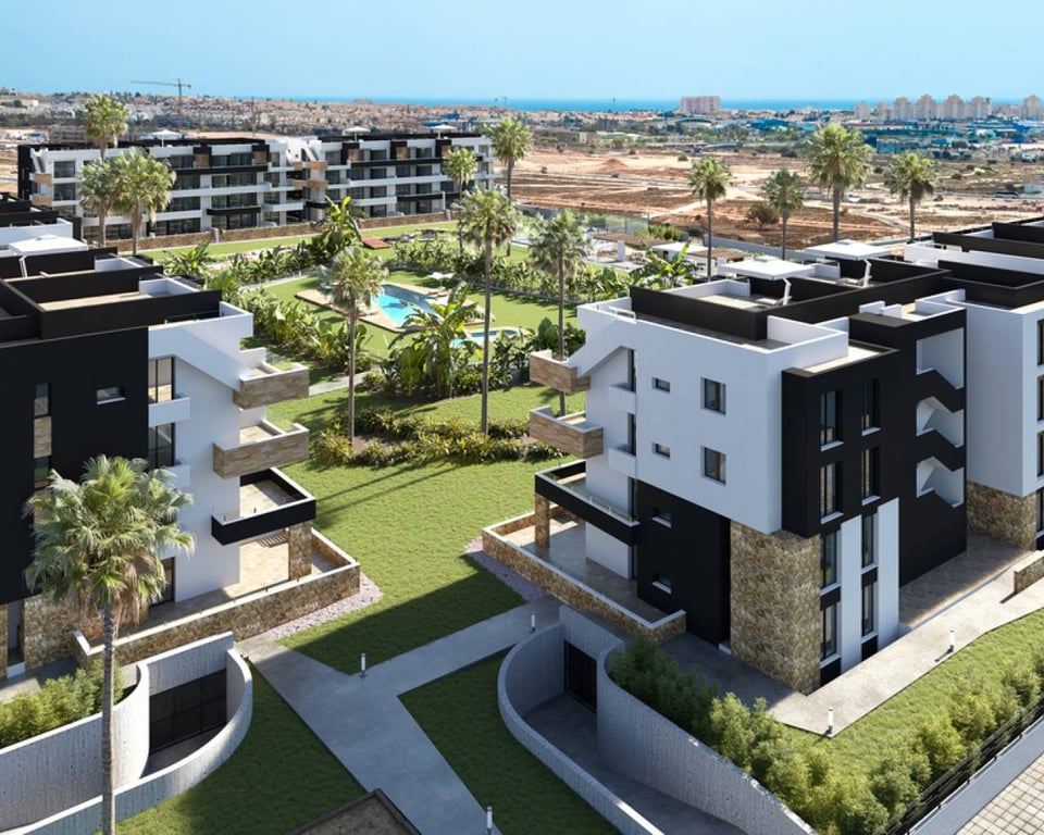 Apartment in Torrevieja - Image 2