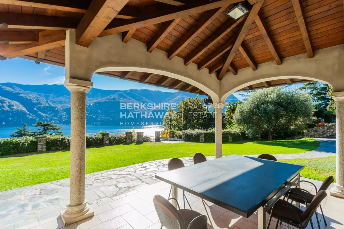 Villa in Carate Urio - Image 2