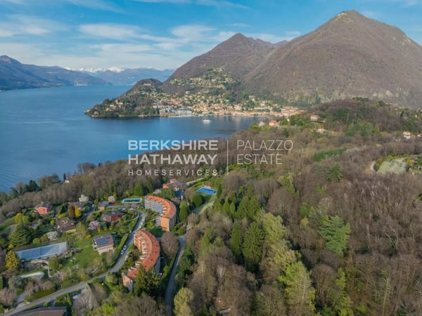 Villa in Laveno-Mombello - view 1