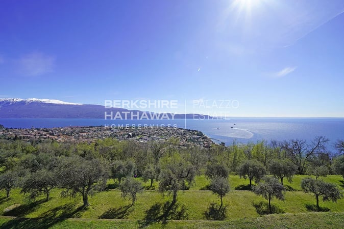 Villa in Valli - view 1
