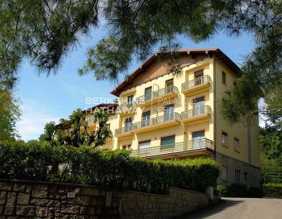 Apartment in Stresa - view 1