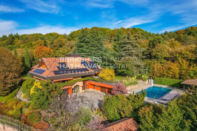 Villa in Vergiate - view 1