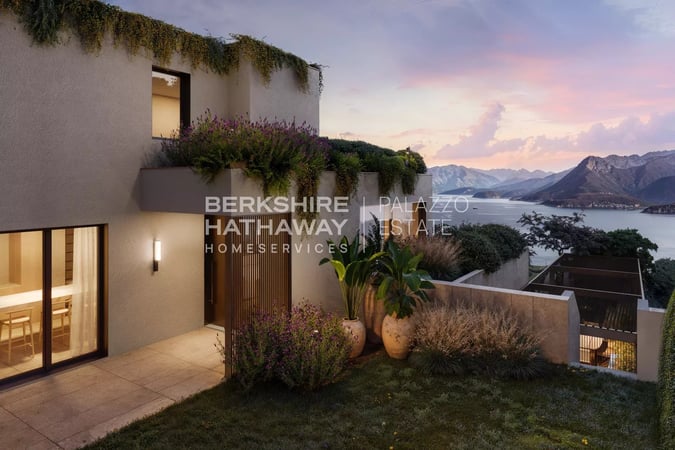 Villa in Stresa - view 1