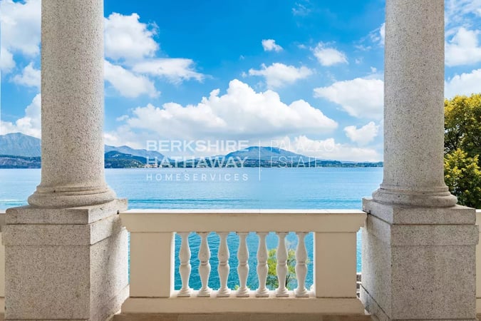 Villa in Belgirate - view 1