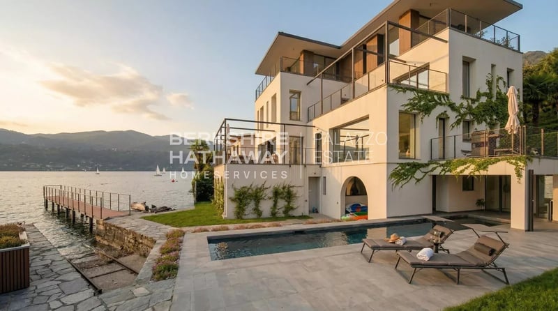 Villa in Angera - view 1