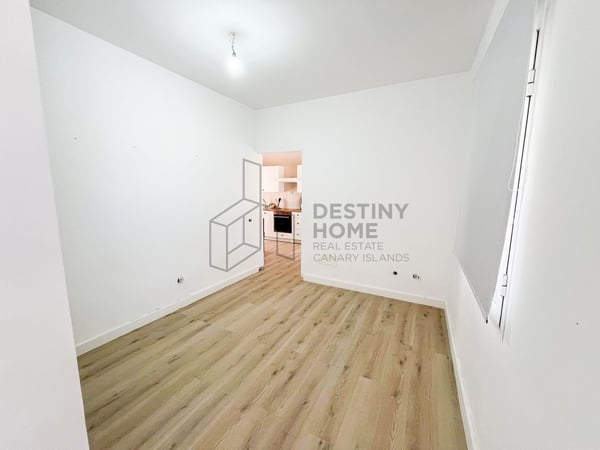 House in Tetir - view 1