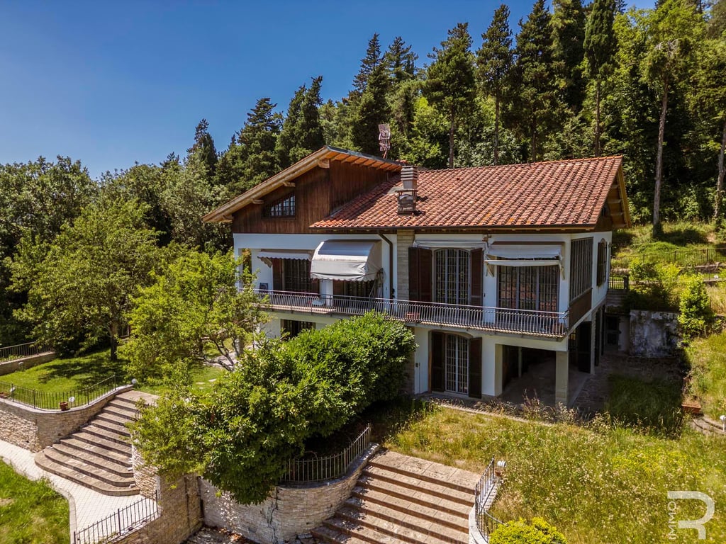 Villa in Calenzano - Image 2