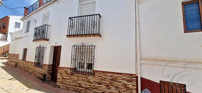 House in Competa - view 1
