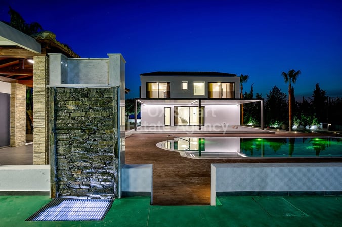 House in Kouklia - view 1