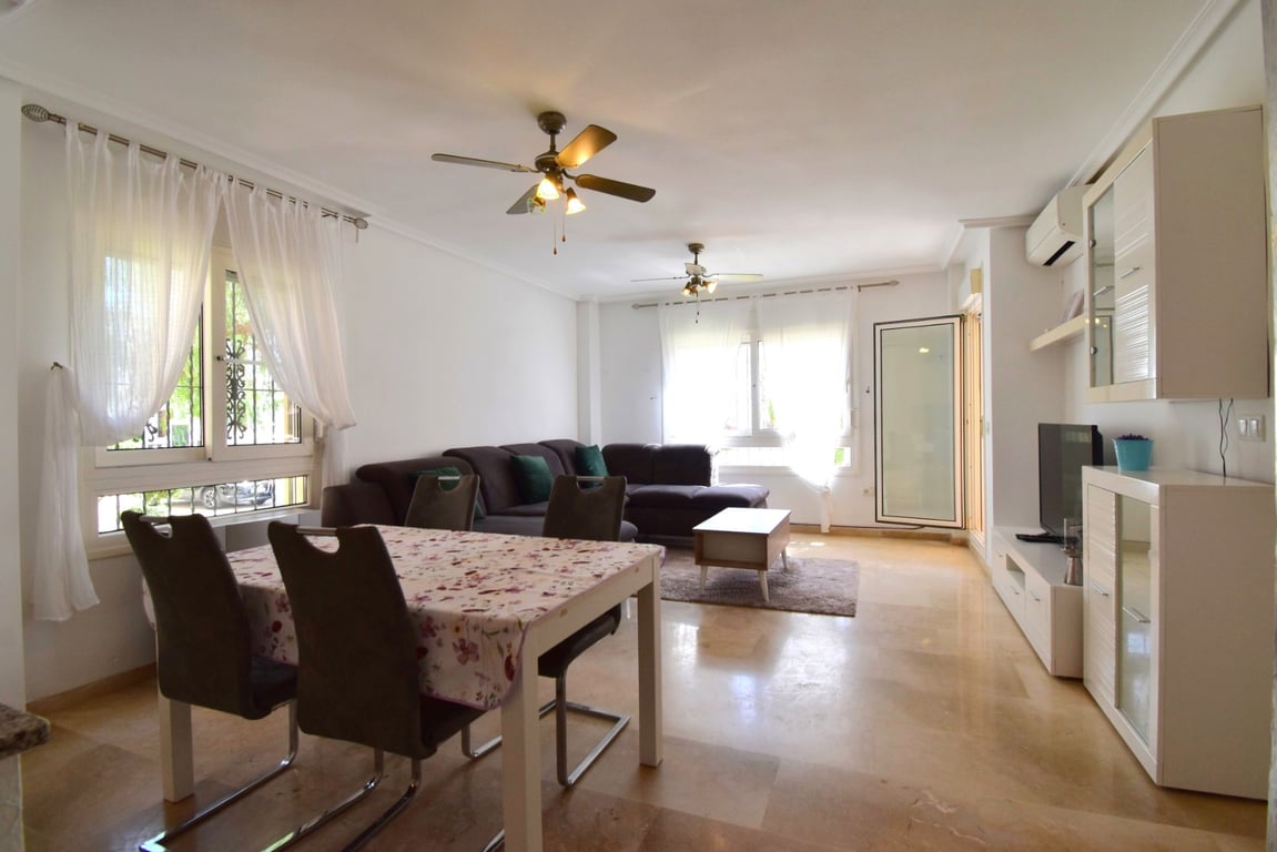 Apartment in Urbanizacion los Balcones - Image 3