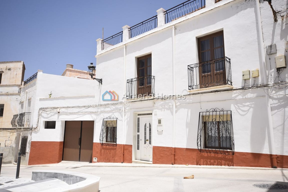 House in Macael - Image 3