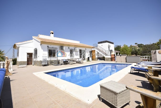 Villa in Partaloa - view 1