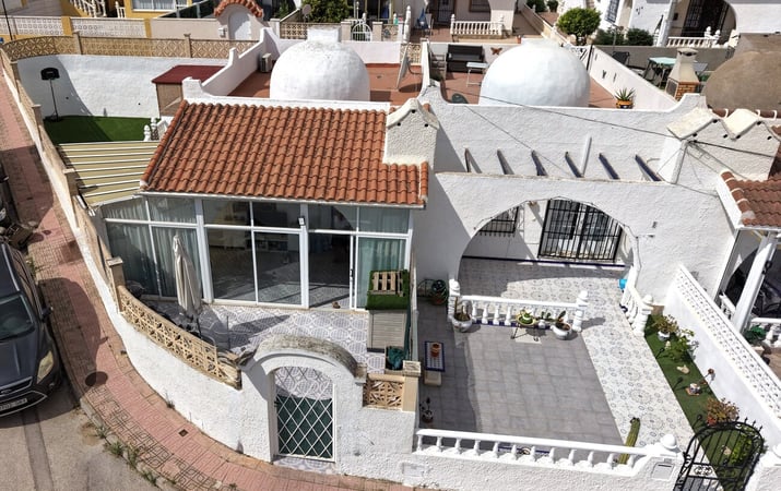 House in Villamartin - view 1