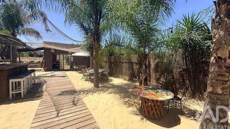 House in Santa Barbara de Nexe - view 1