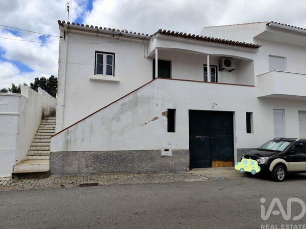 House in Souzel - view 1