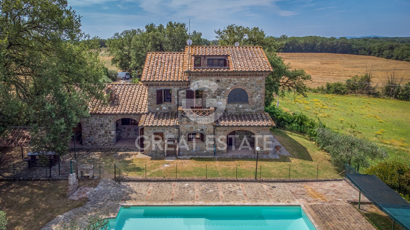 House in Cortona - Image 2
