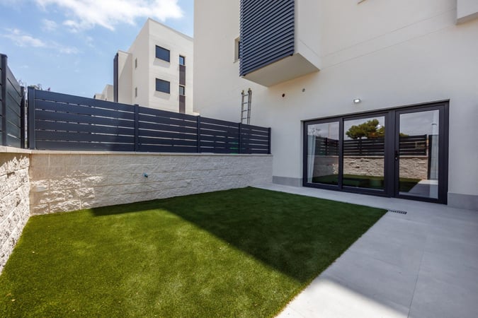 Apartment in Villajoyosa - view 1
