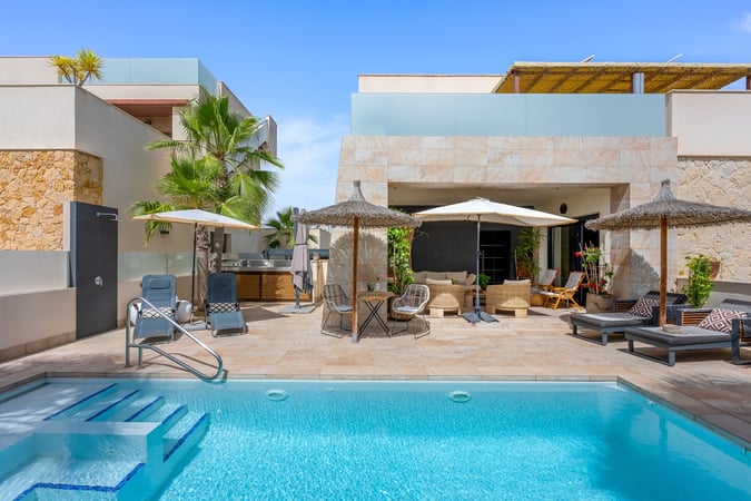 Villa in Benijofar - view 1