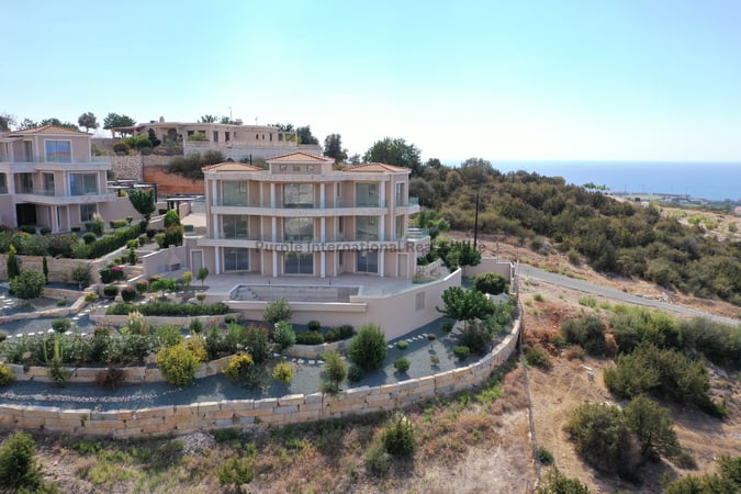 House in Pegeia - view 1