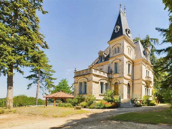 House in Laroque-Timbaut - view 1