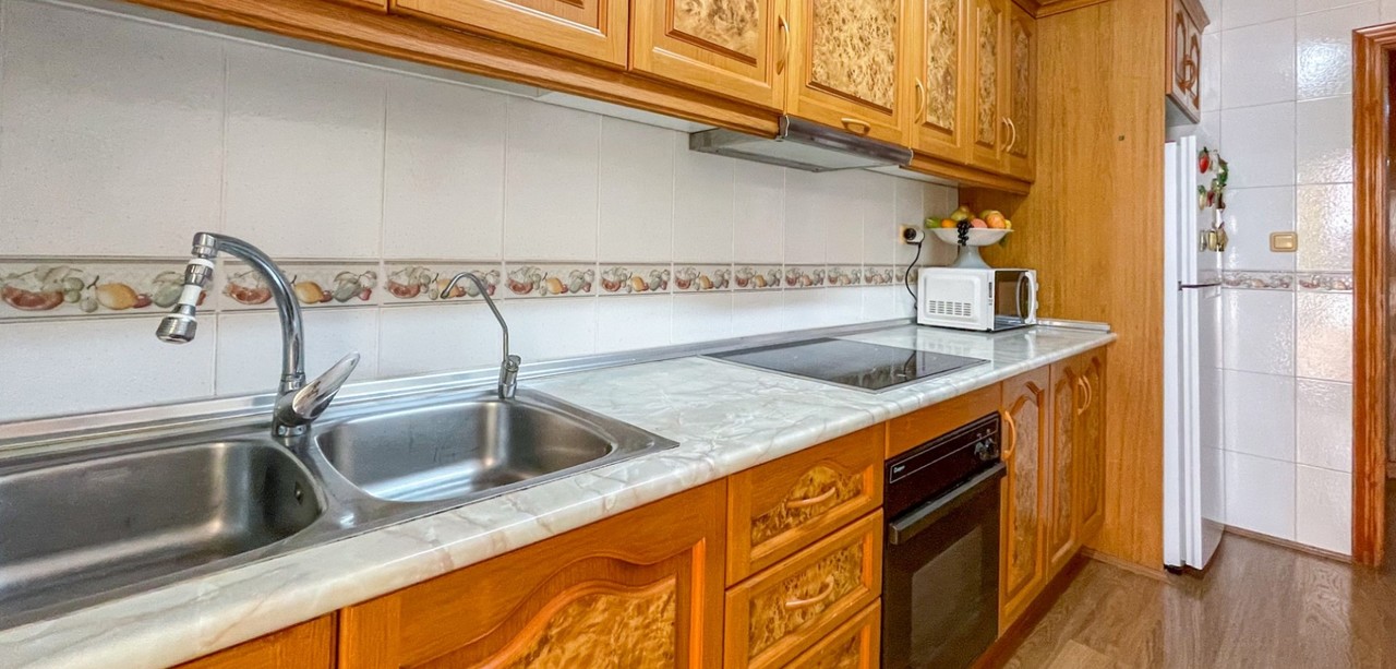 Apartment in Torrevieja - Image 3
