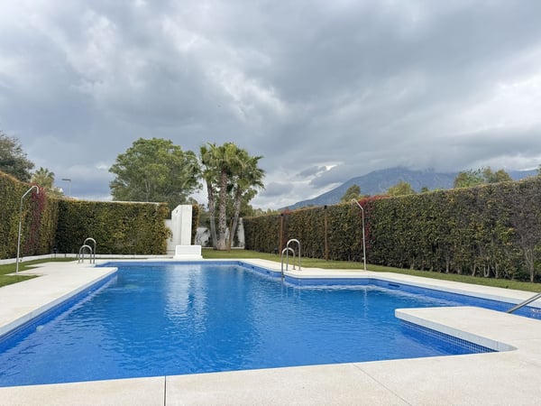 Apartment in Nueva Andalucia - view 1