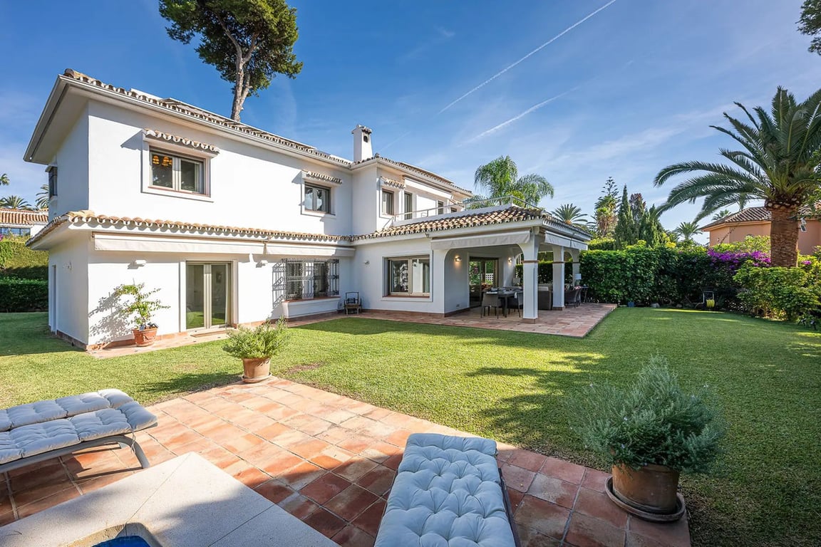 Villa in Marbella - Image 3