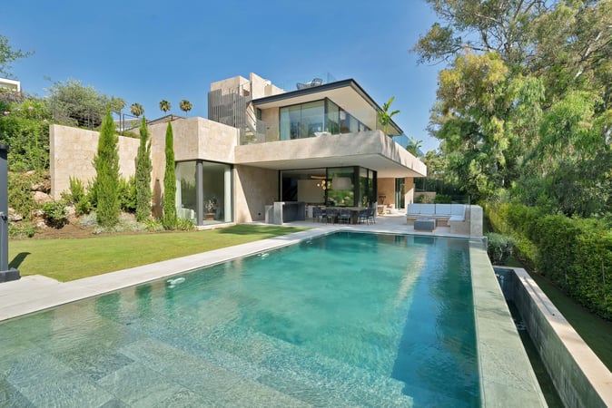 Villa in Marbella - view 1