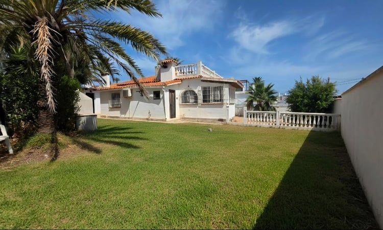 House in El Faro - view 1