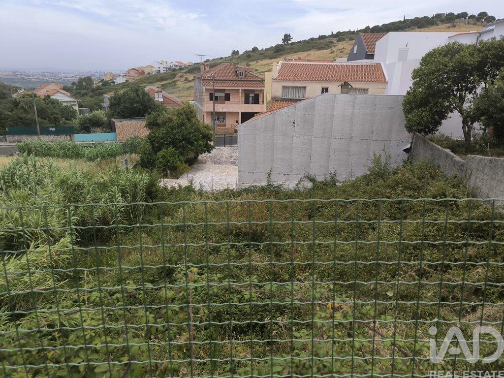 Land in Casal de Cambra - Image 3