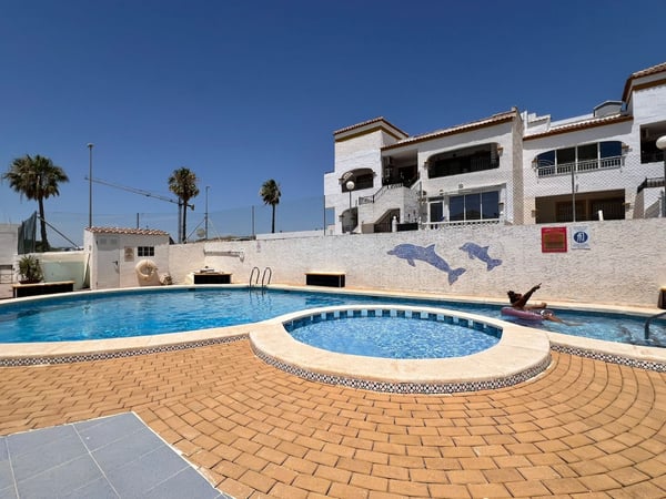 Apartment in Molins - view 1