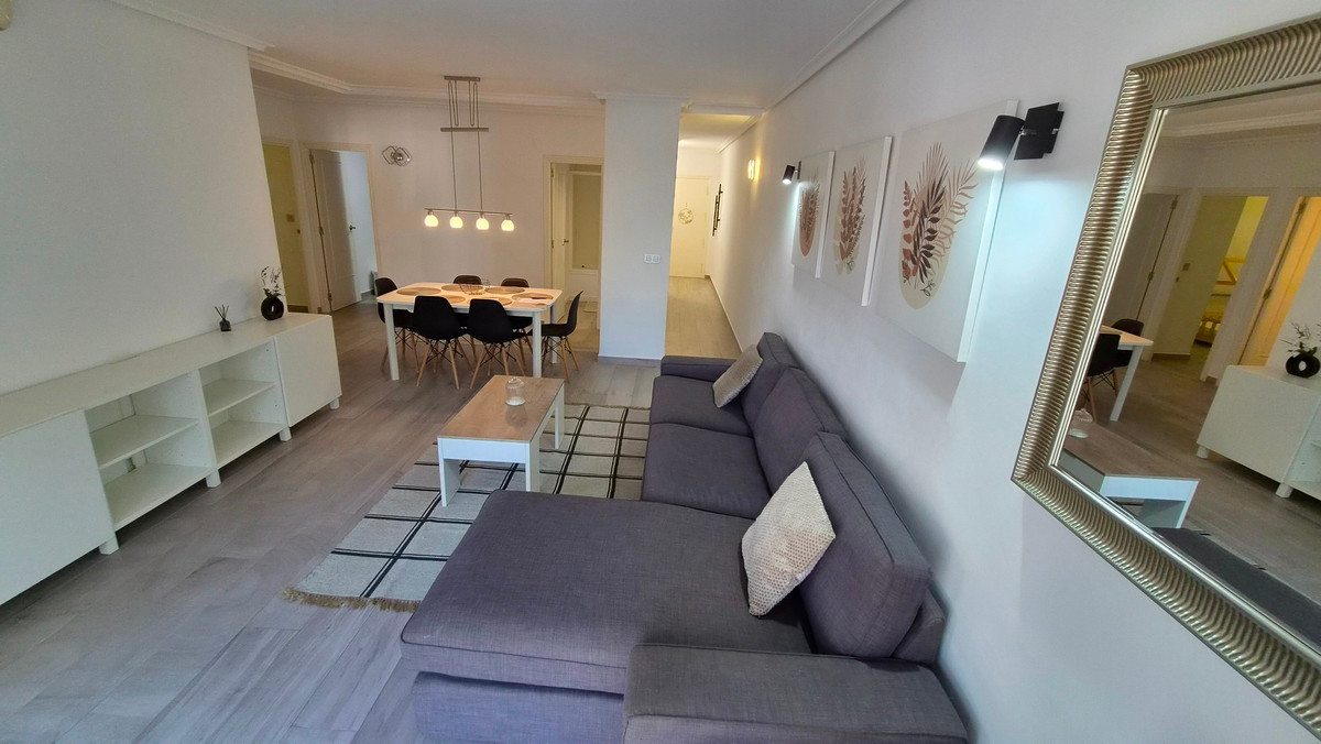 Apartment in Torrevieja - Image 3