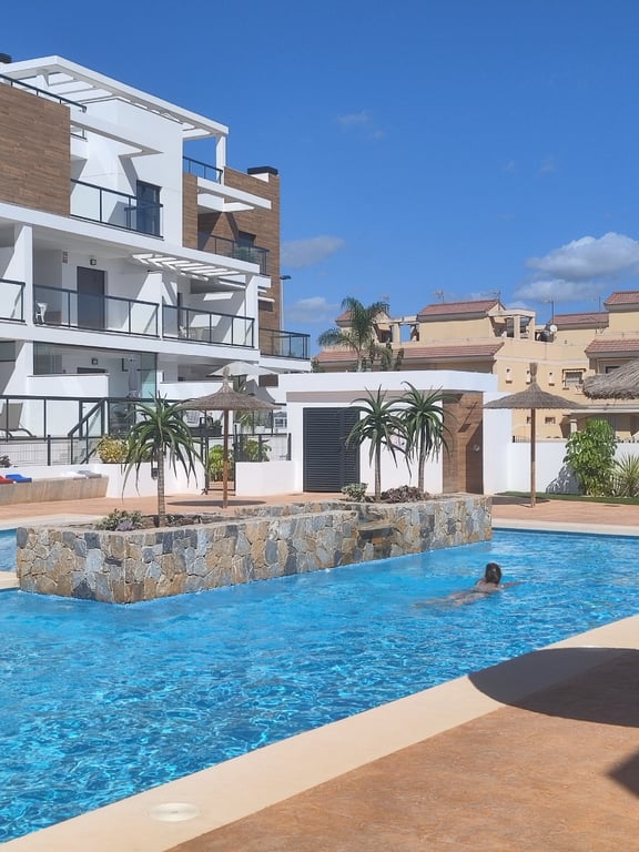 Apartment in El Mojon - Image 2