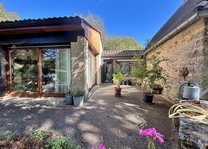 House in Sarlat-la-Caneda - Image 2